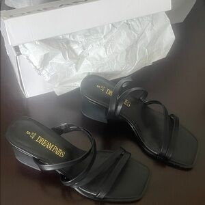 Dream Pairs Elegant Black Sandals Size 5